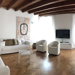 Maison d'hôtes Quarenghi16, Bergame
