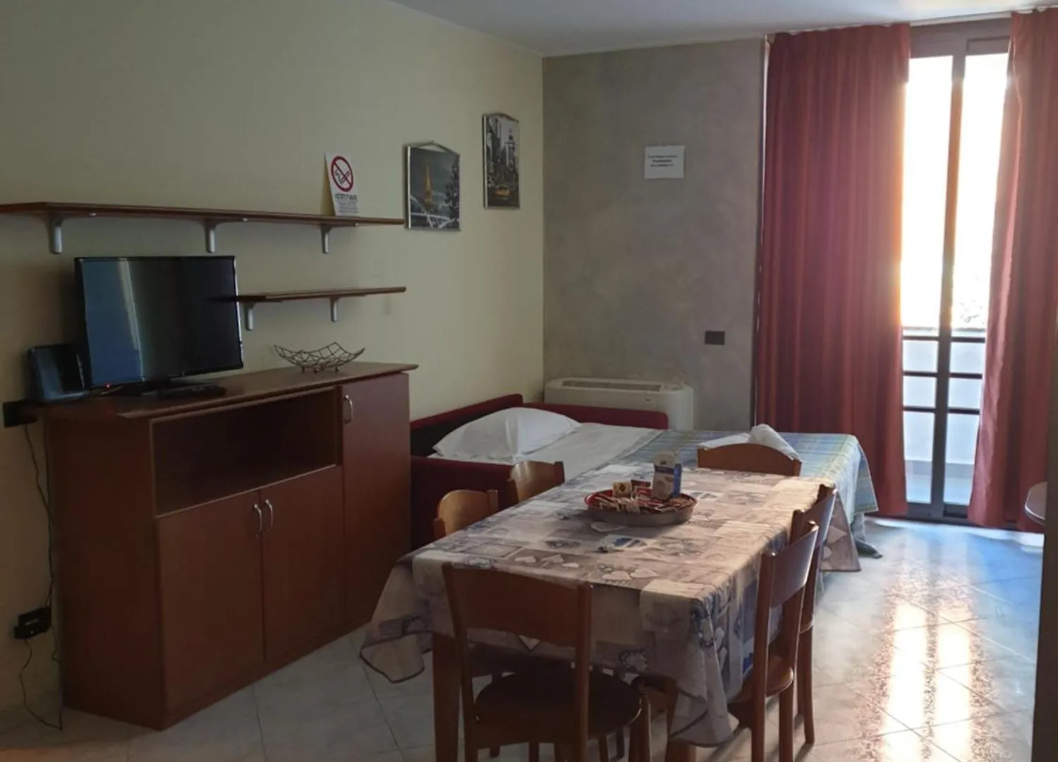 Caravaggio Apartments Bérgamo 2*,
